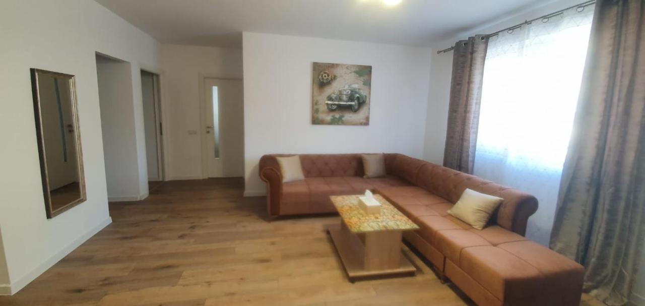 Viv Apartments 210 Floreşti Екстериор снимка