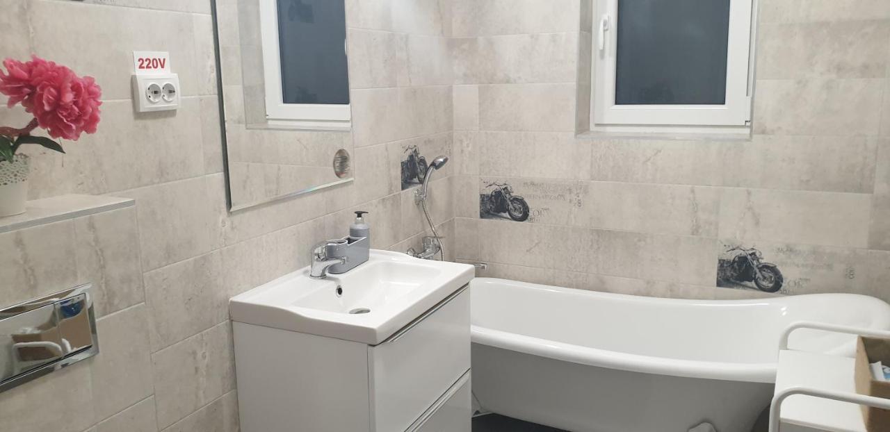 Viv Apartments 210 Floreşti Екстериор снимка